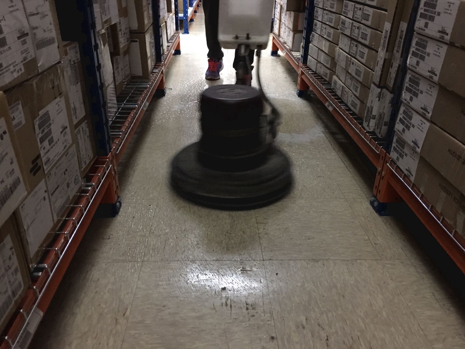 貨倉地板打蠟